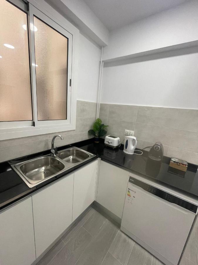 Family-Friendly Home In Central Barcelona 4Bdr エクステリア 写真