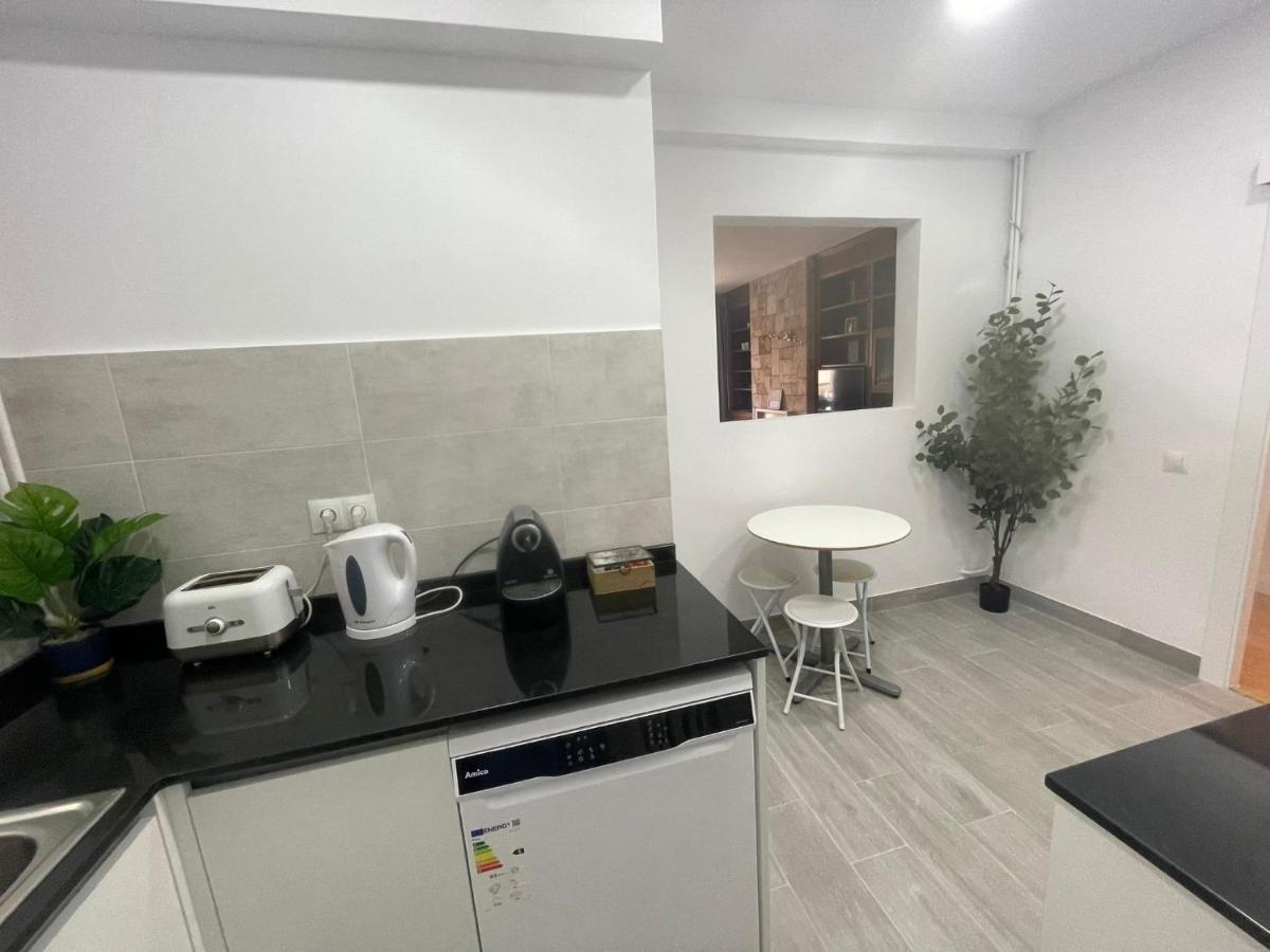 Family-Friendly Home In Central Barcelona 4Bdr エクステリア 写真