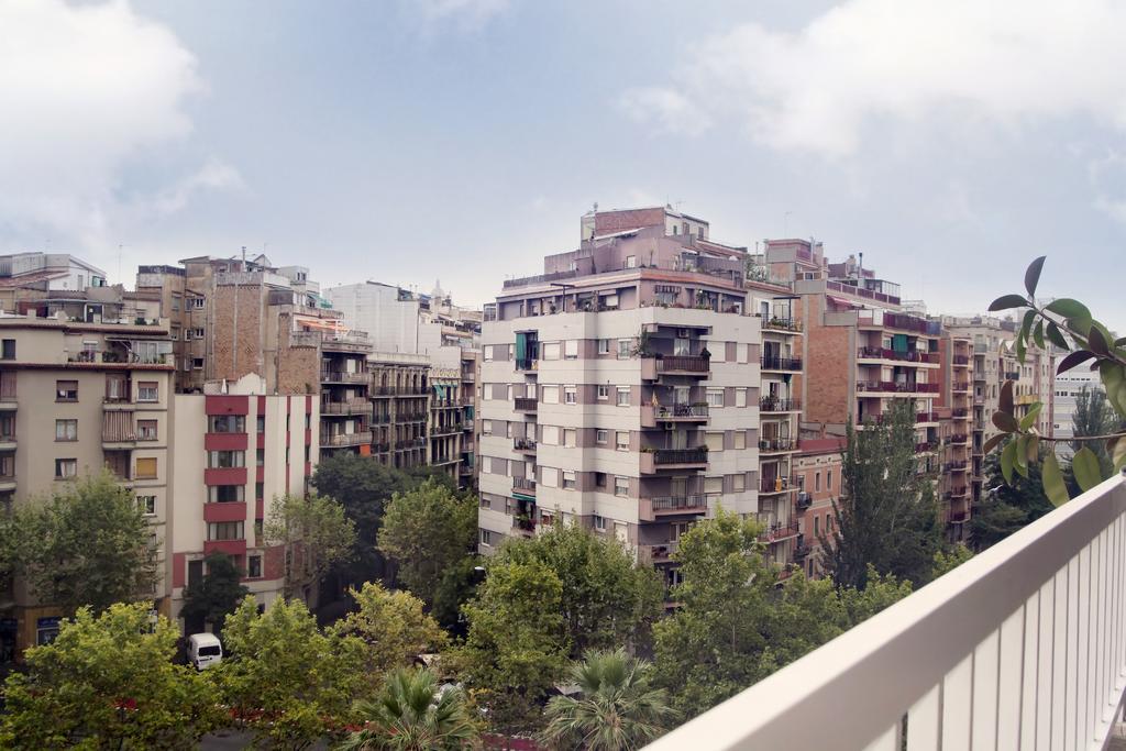 Family-Friendly Home In Central Barcelona 4Bdr エクステリア 写真